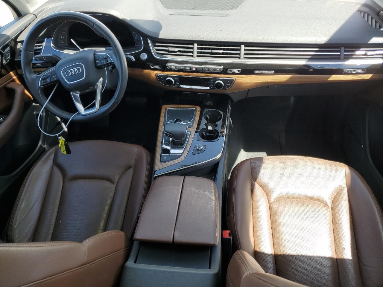 WA1VAAF76HD009619 2017 Audi Q7 Prestige