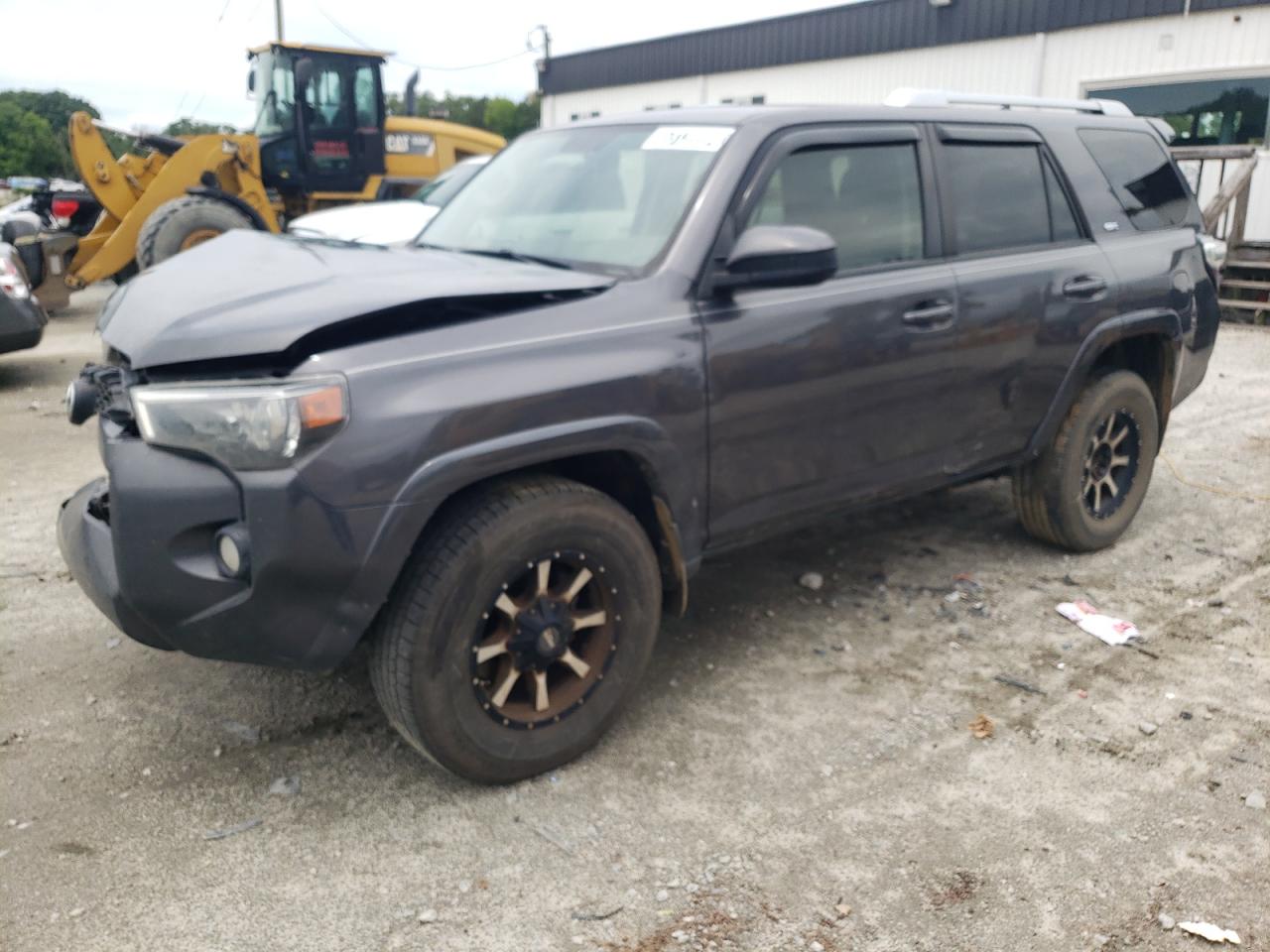 JTEZU5JR7J5176162 2018 Toyota 4Runner Sr5