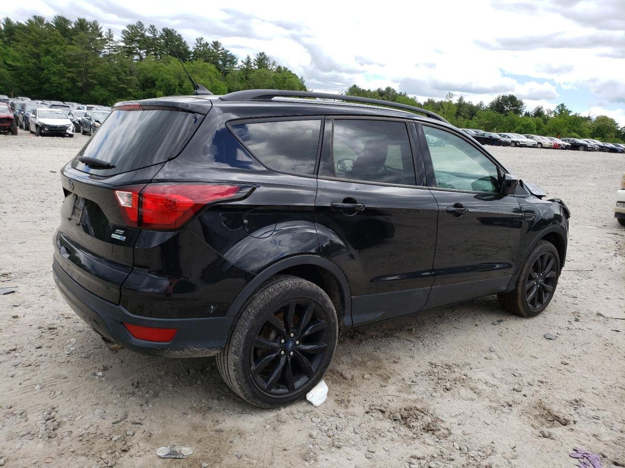 2019 Ford Escape Se vin: 1FMCU9GD2KUA66040