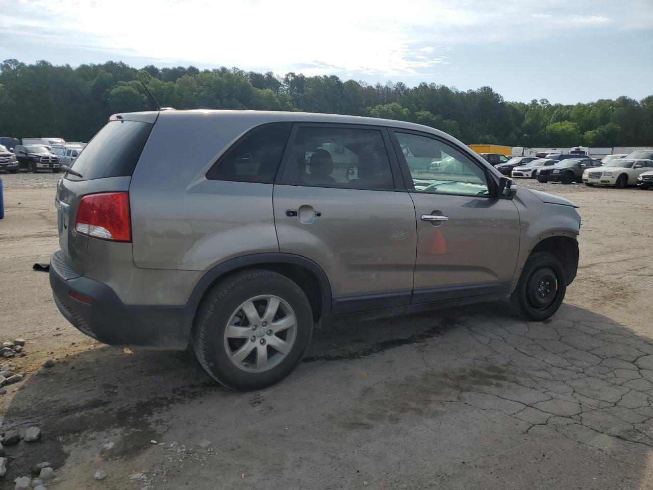 5XYKT3A17CG243389 2012 Kia Sorento Base