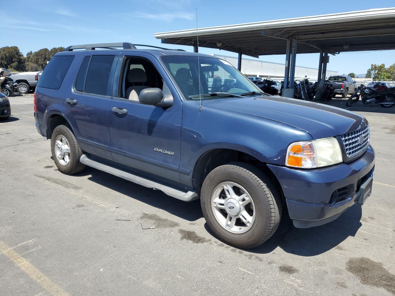 1FMZU73E45UB25798 2005 Ford Explorer Xlt