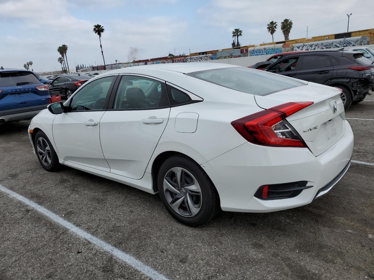 2HGFC2F66KH606167 2019 Honda Civic Lx