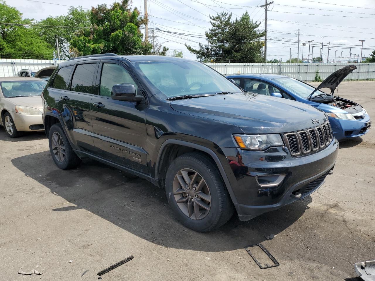 1C4RJFAG4HC676206 2017 Jeep Grand Cherokee Laredo