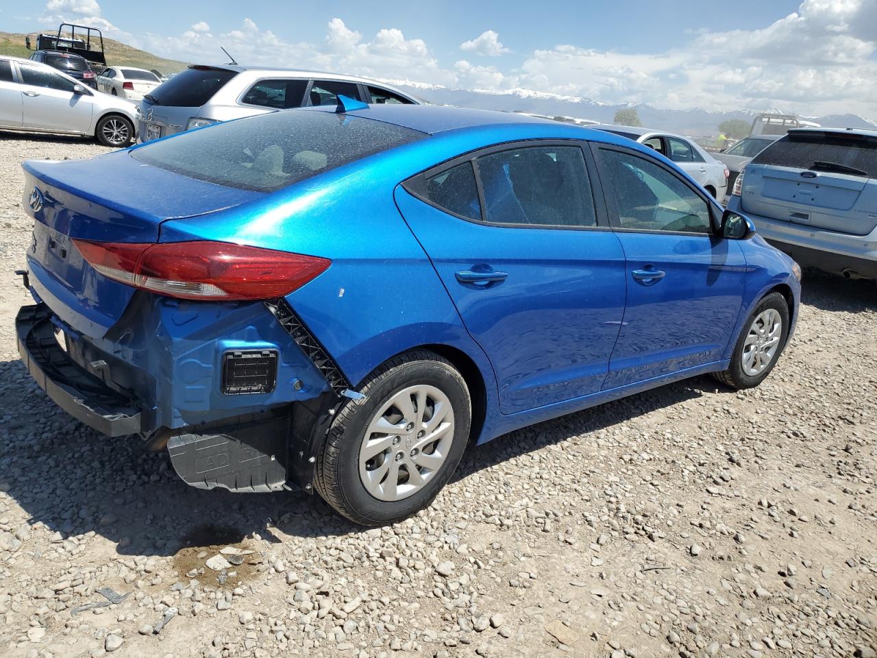 KMHD74LF1HU395861 2017 Hyundai Elantra Se