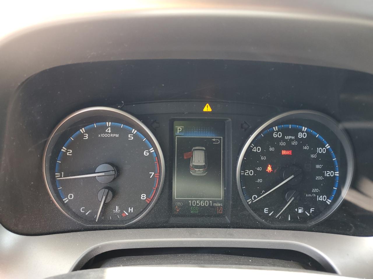 JTMWFREV8HJ109023 2017 Toyota Rav4 Xle