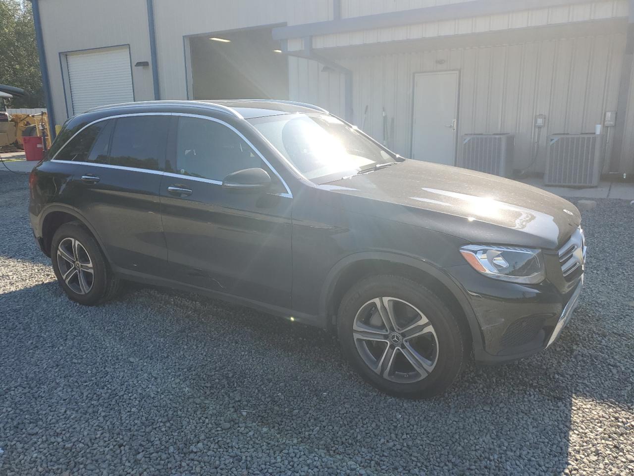 WDC0G4JB8JV076082 2018 Mercedes-Benz Glc 300