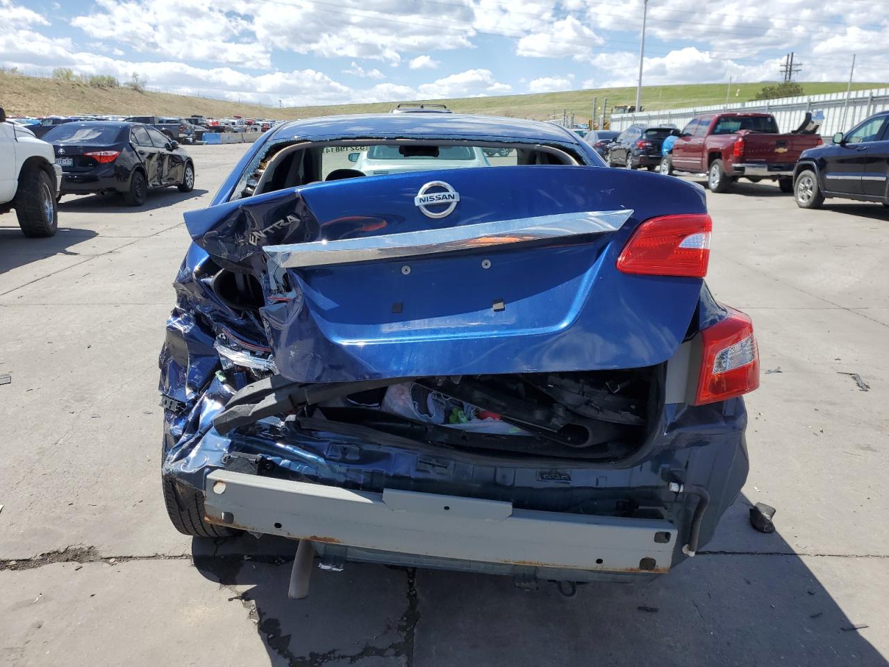 2018 Nissan Sentra S vin: 3N1AB7AP3JY218205