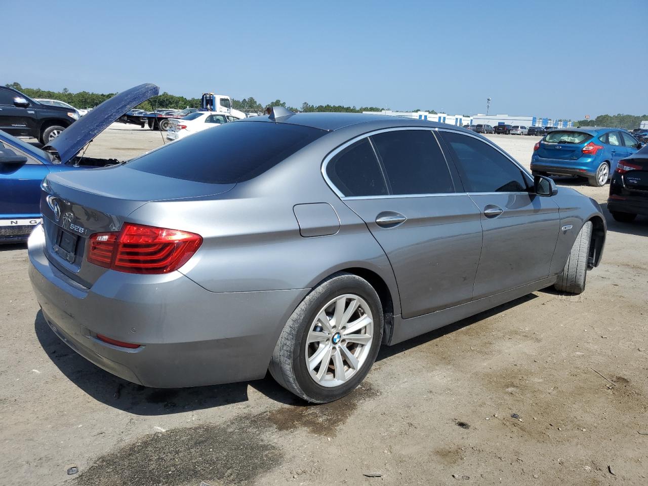 2015 BMW 528 I vin: WBA5A5C50FD512556