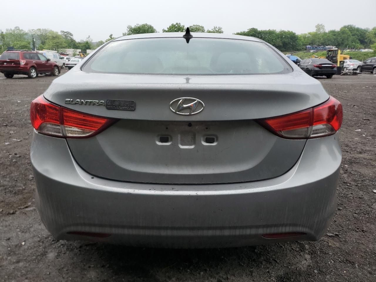 KMHDH4AE0DU940823 2013 Hyundai Elantra Gls