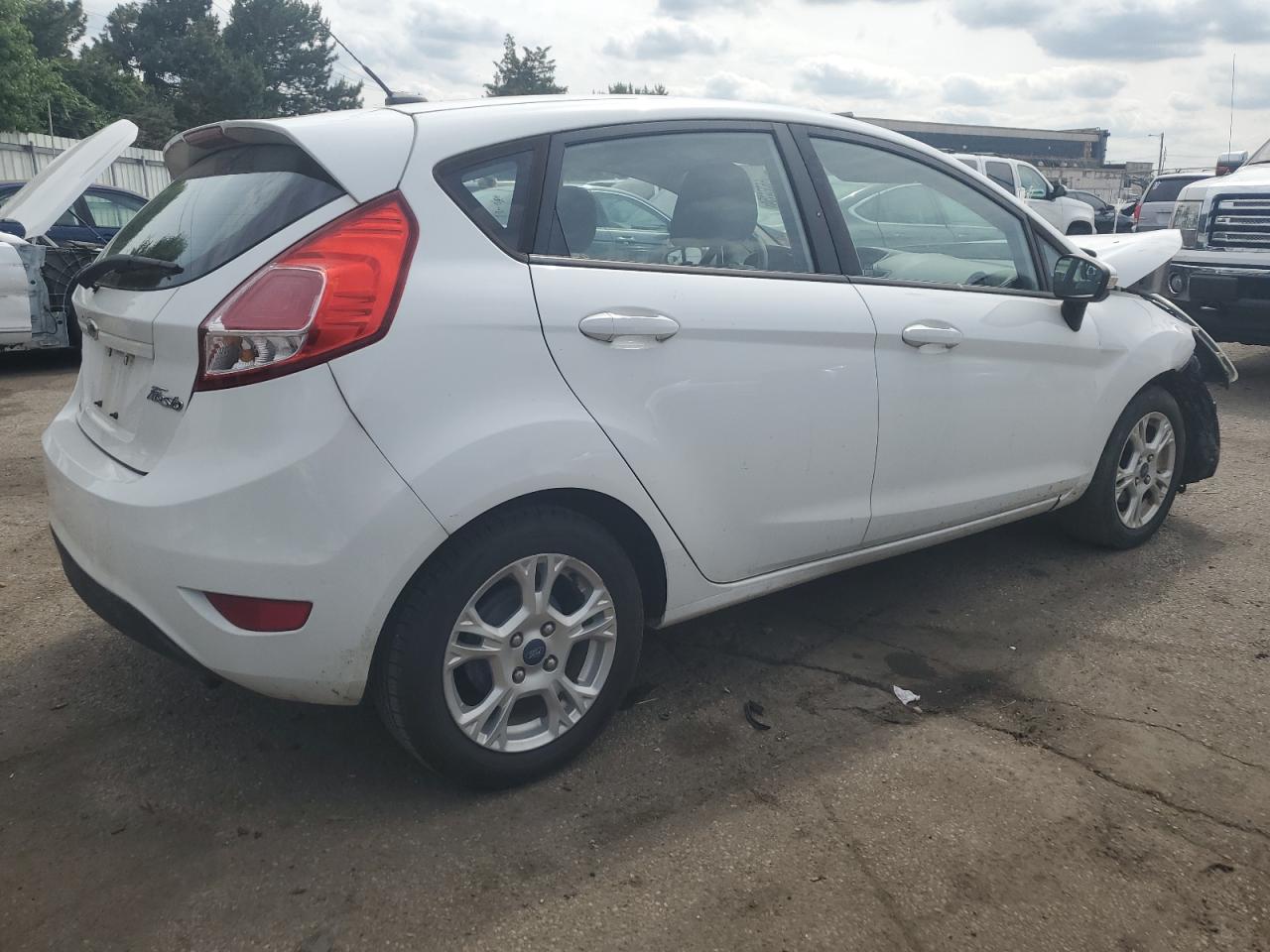 3FADP4EJ4EM110551 2014 Ford Fiesta Se