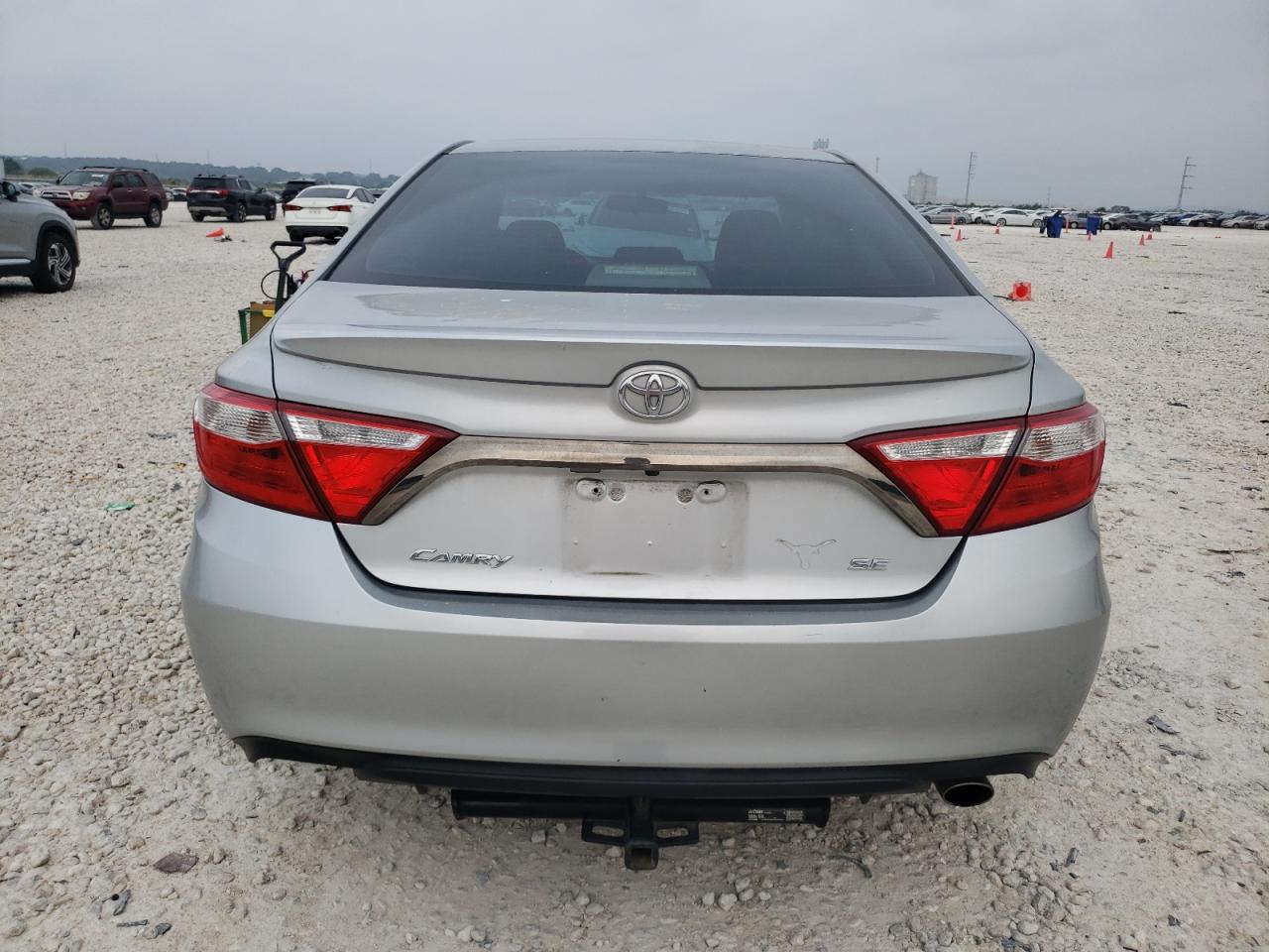 4T1BF1FK1GU575955 2016 Toyota Camry Le