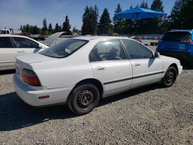 1996 Honda Accord Lx VIN: 1HGCD5635TA115824 Lot: 53878054