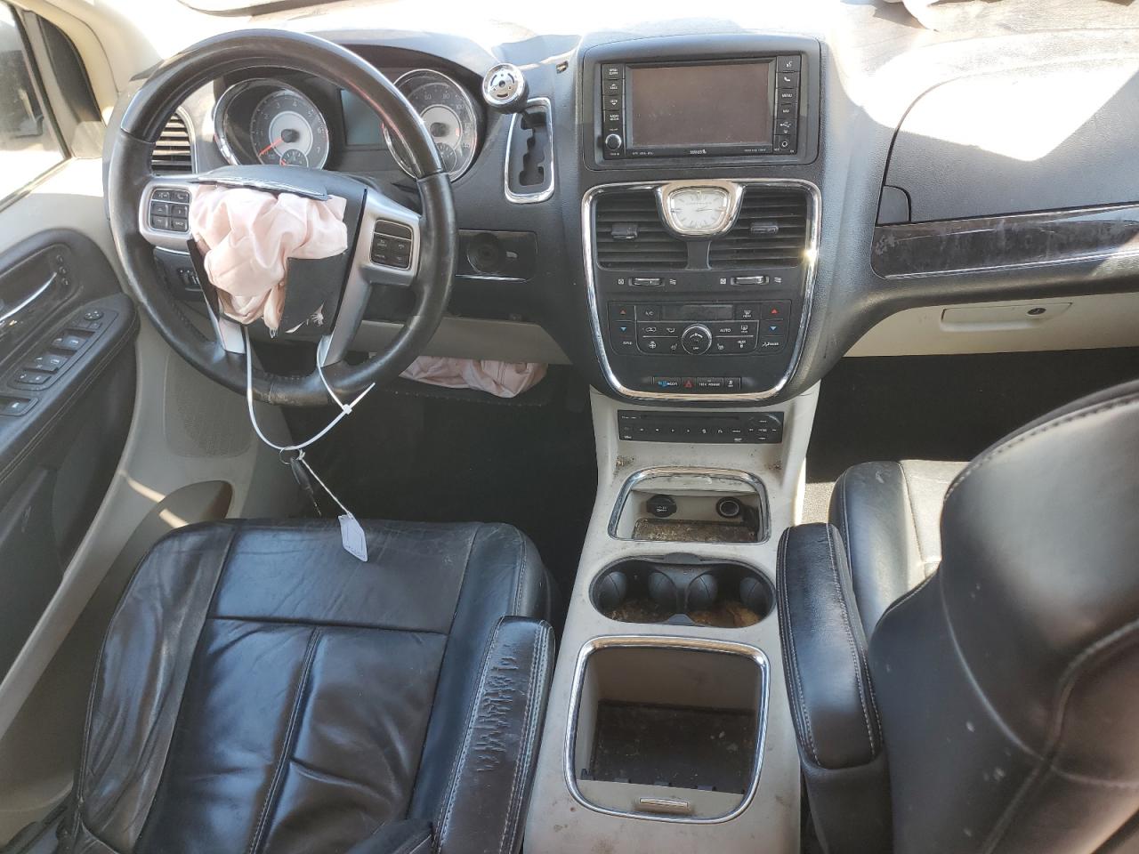 2C4RC1GG3CR266324 2012 Chrysler Town & Country Limited