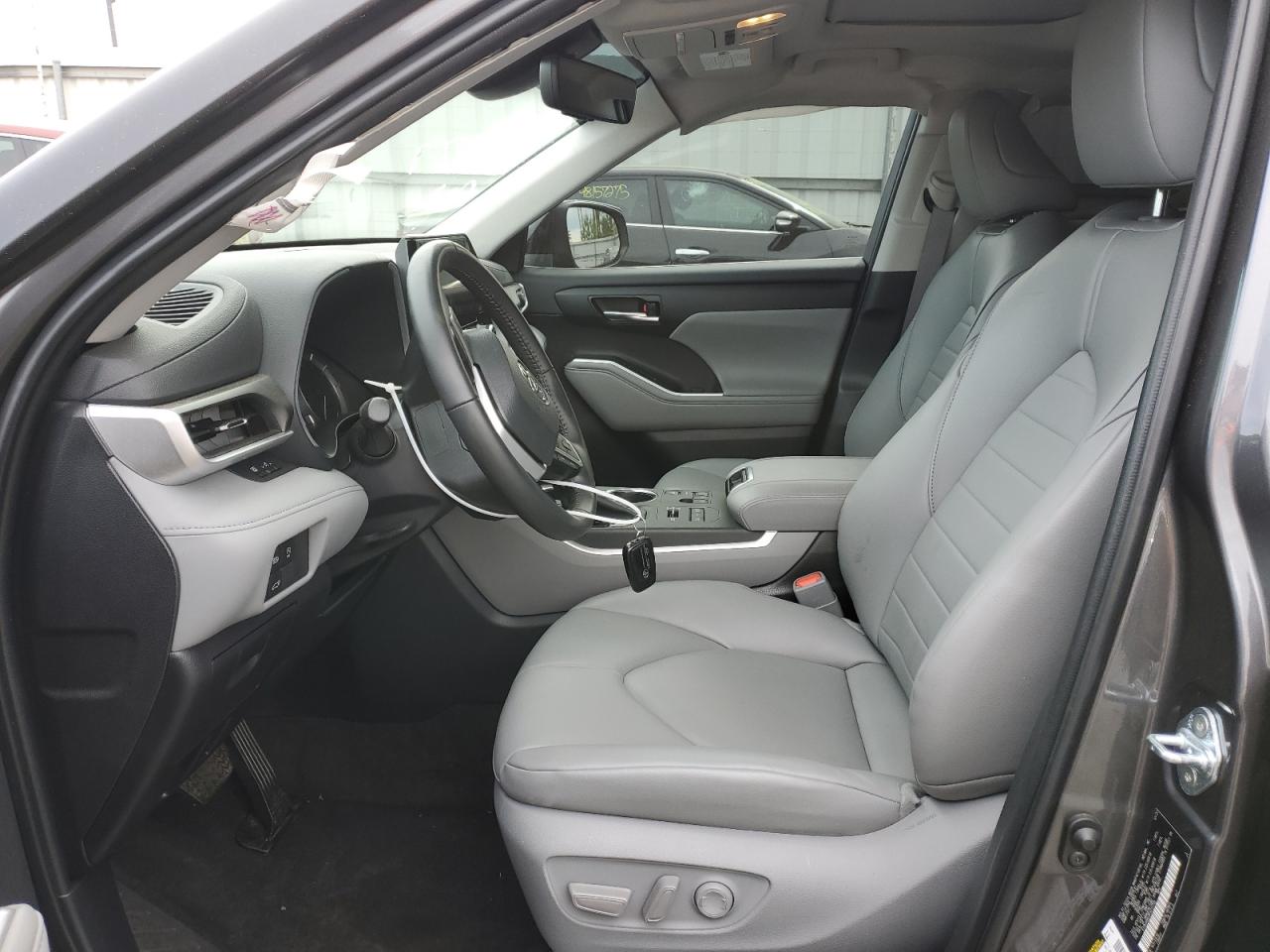 5TDKDRBH3PS012705 2023 Toyota Highlander L