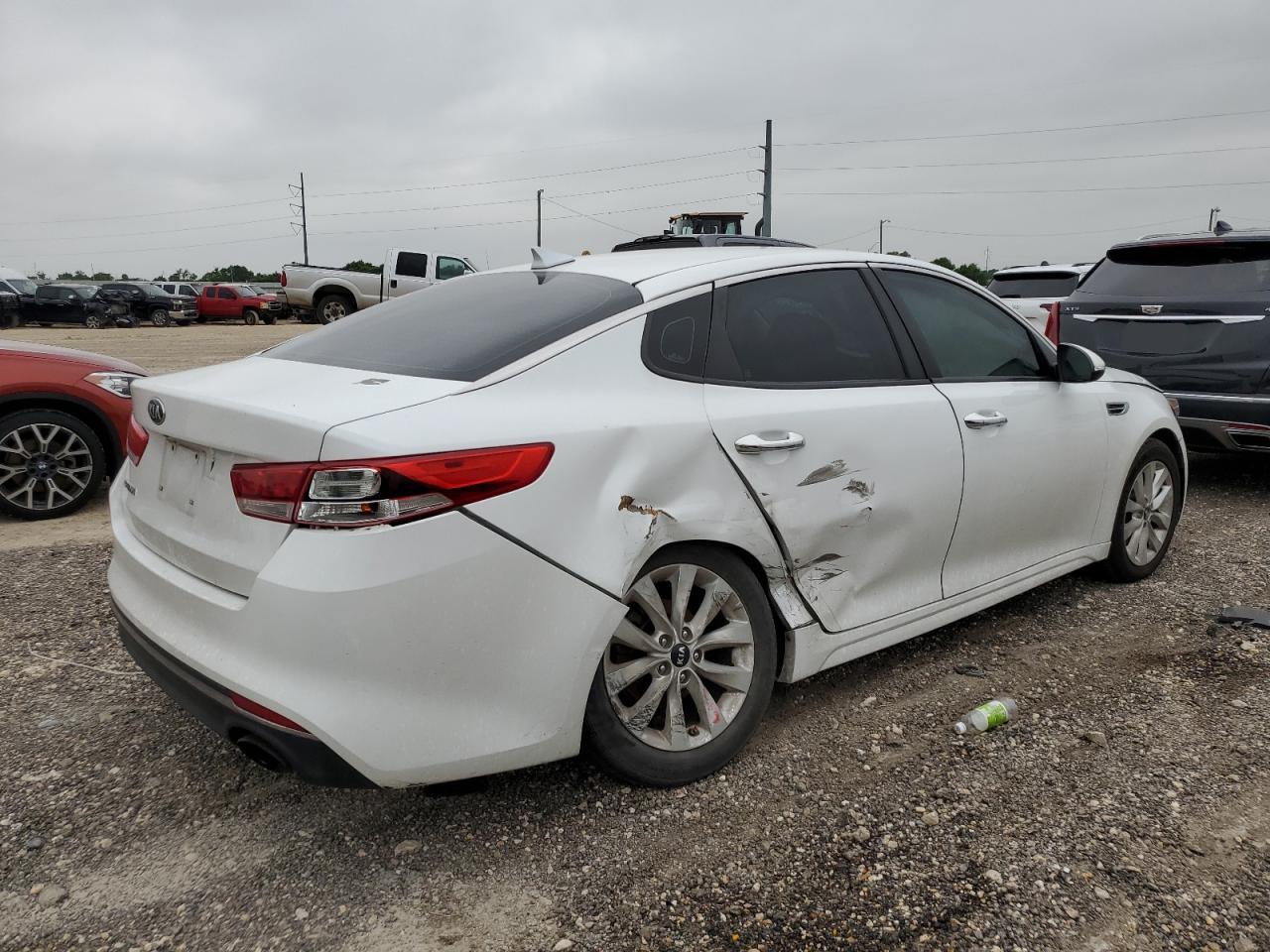 5XXGT4L30GG003721 2016 Kia Optima Lx