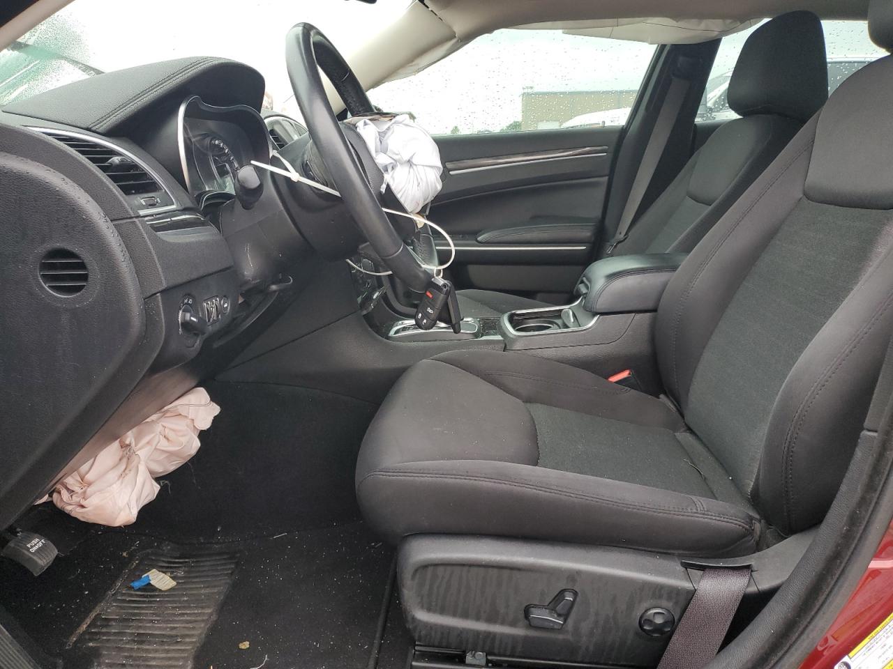 2C3CCAAG5KH614387 2019 Chrysler 300 Touring