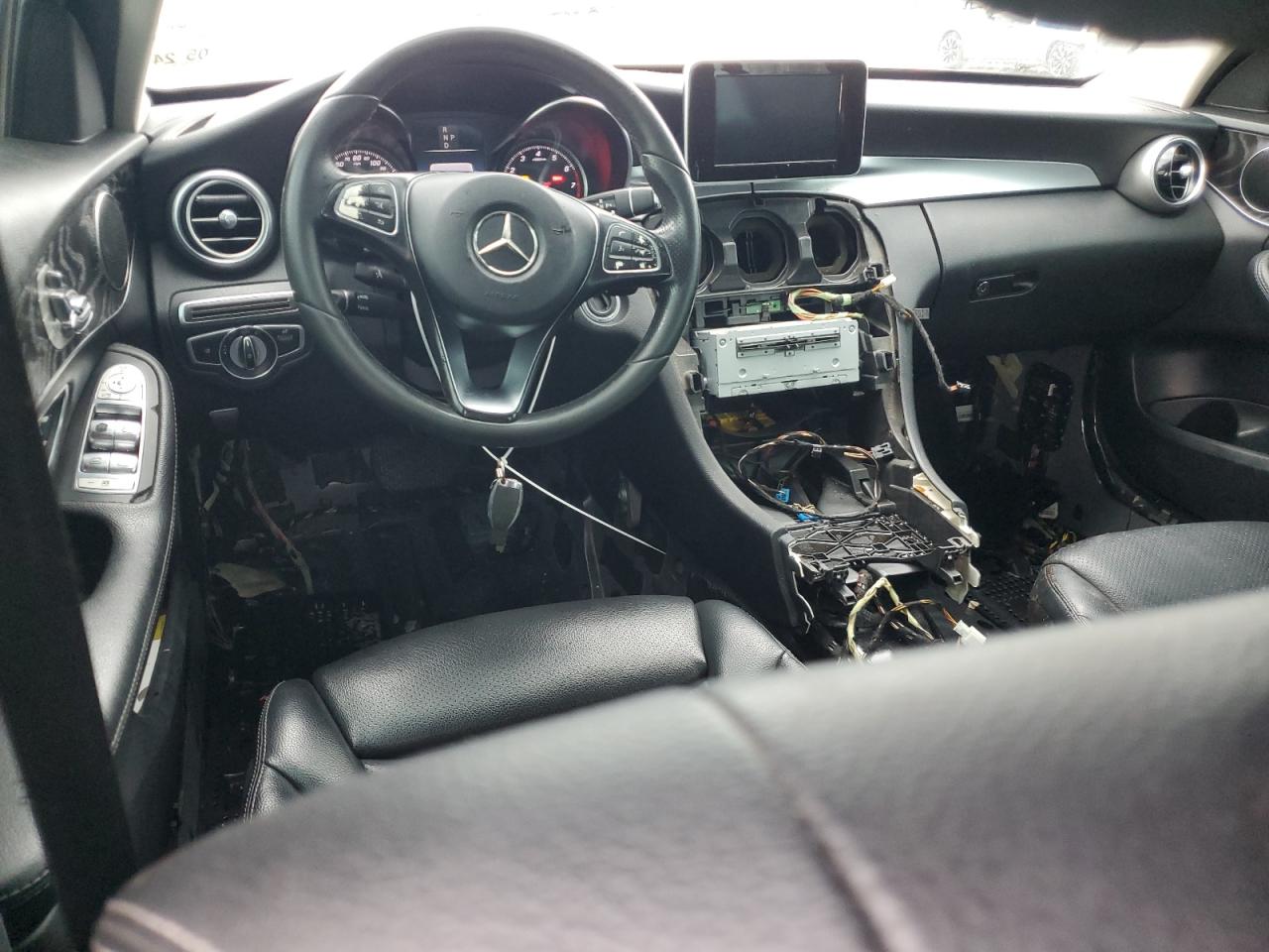 55SWF4JB1HU232523 2017 Mercedes-Benz C 300