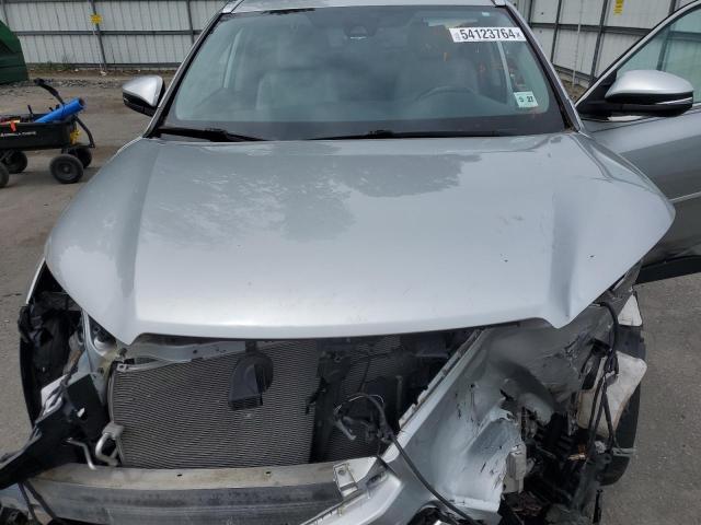 VIN 5TDJZRFH1KS584484 2019 Toyota Highlander, SE no.12