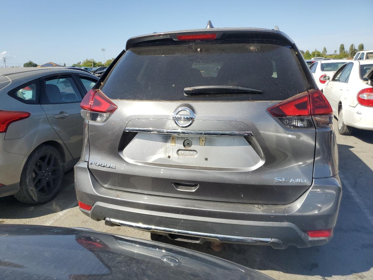 5N1AT2MV6JC799646 2018 Nissan Rogue S