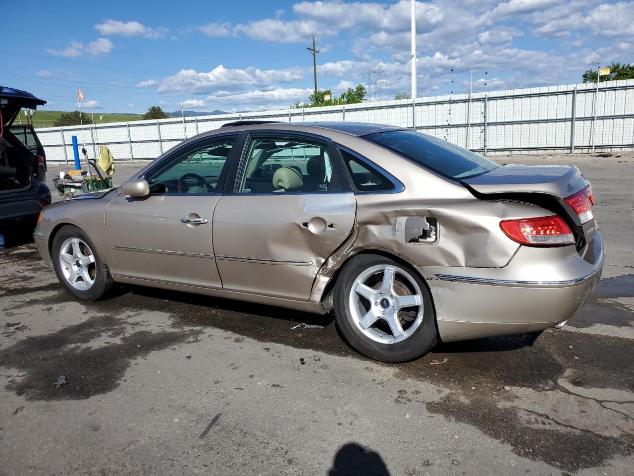 KMHFC46F66A130917 2006 Hyundai Azera Se