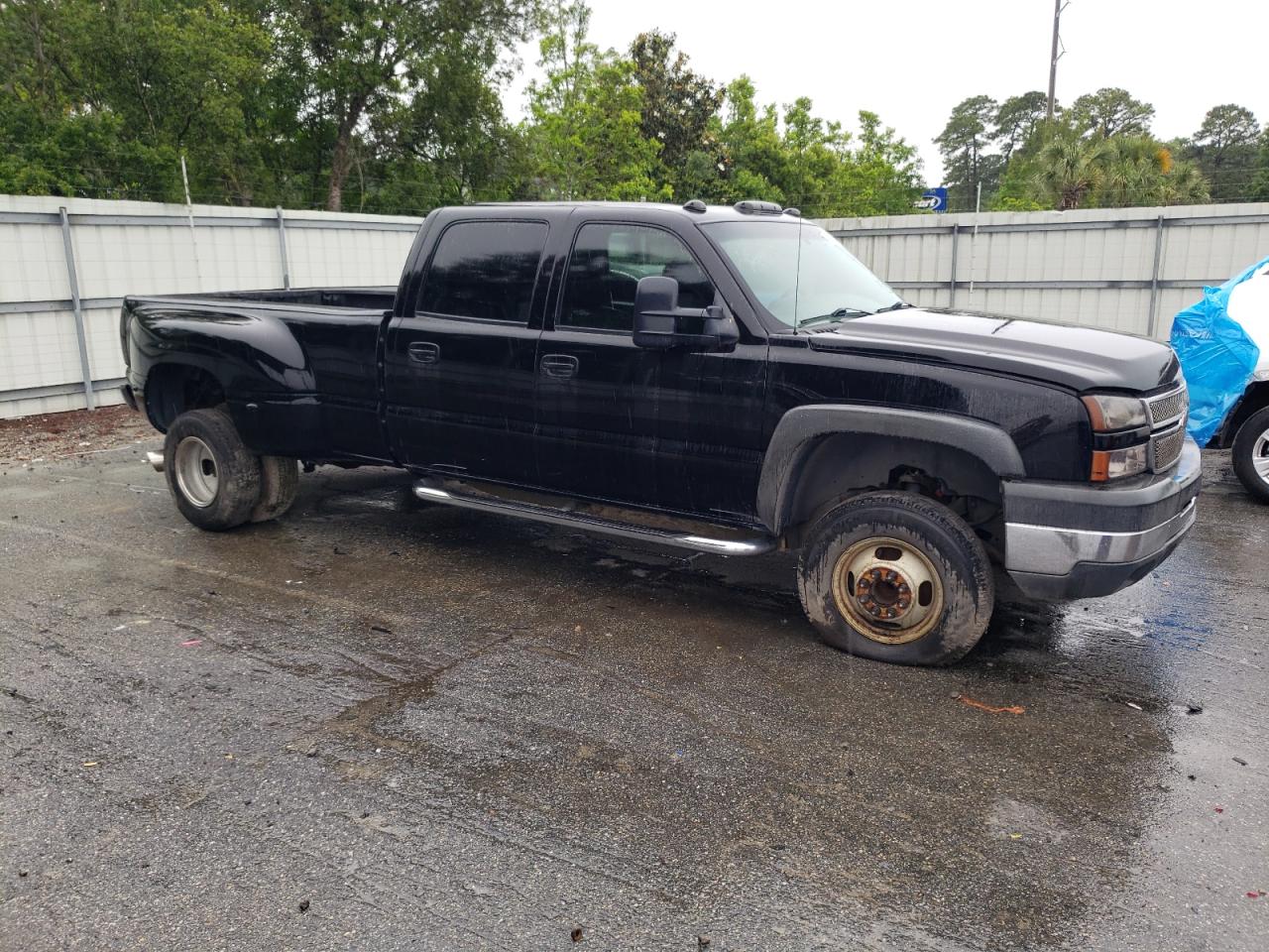 1GCJC33D06F215976 2006 Chevrolet Silverado C3500