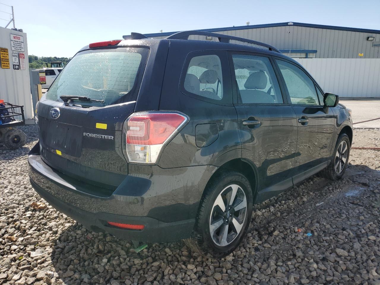 JF2SJABC0JH409381 2018 Subaru Forester 2.5I