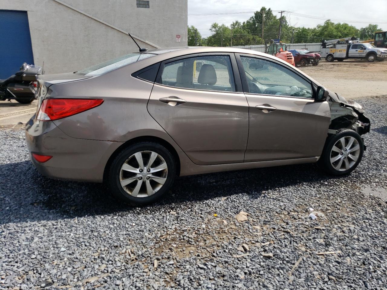 2012 Hyundai Accent Gls vin: KMHCU4AE4CU211908