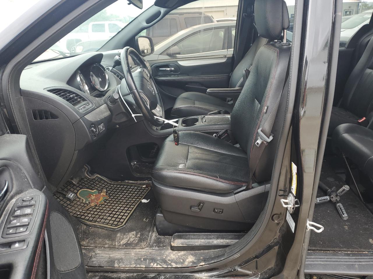 2C4RDGEGXGR370835 2016 Dodge Grand Caravan R/T