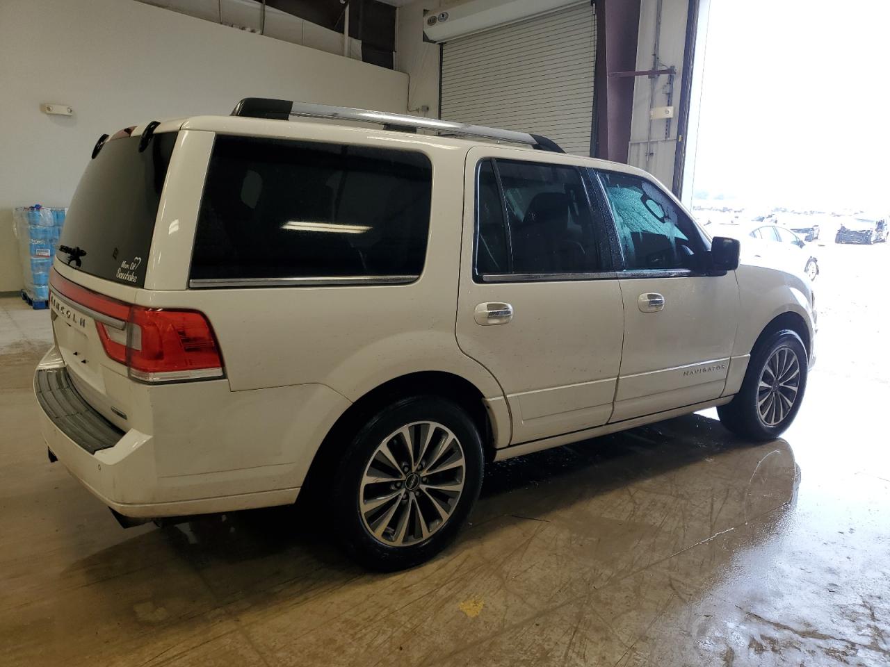 5LMJJ2HT3FEJ03851 2015 Lincoln Navigator