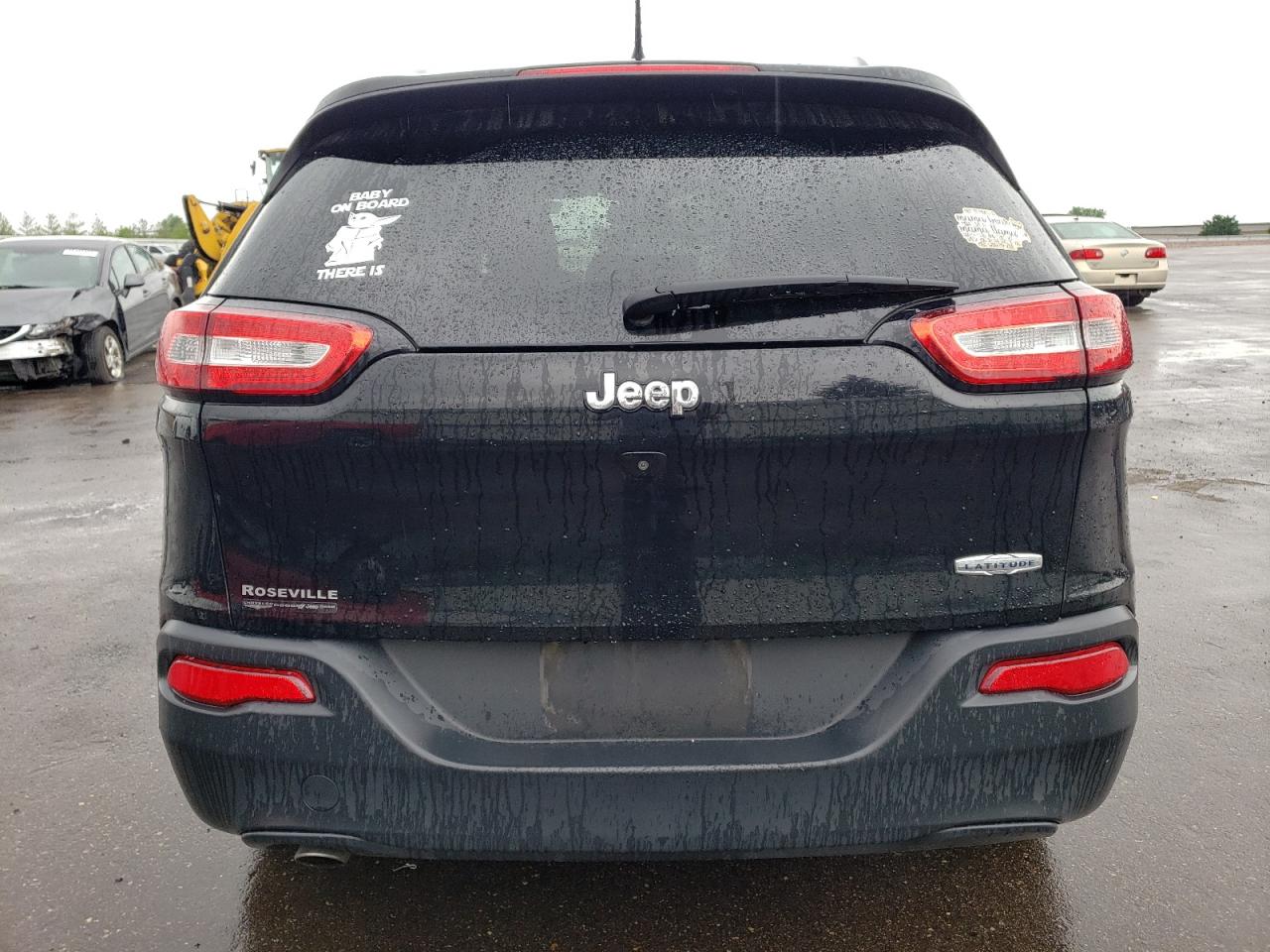 1C4PJLCB1JD536962 2018 Jeep Cherokee Latitude
