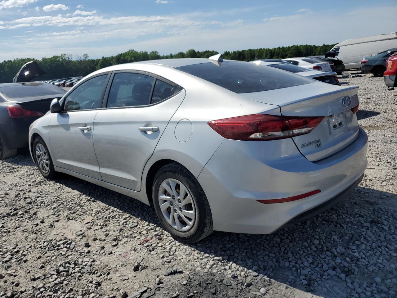 5NPD74LFXHH177738 2017 Hyundai Elantra Se