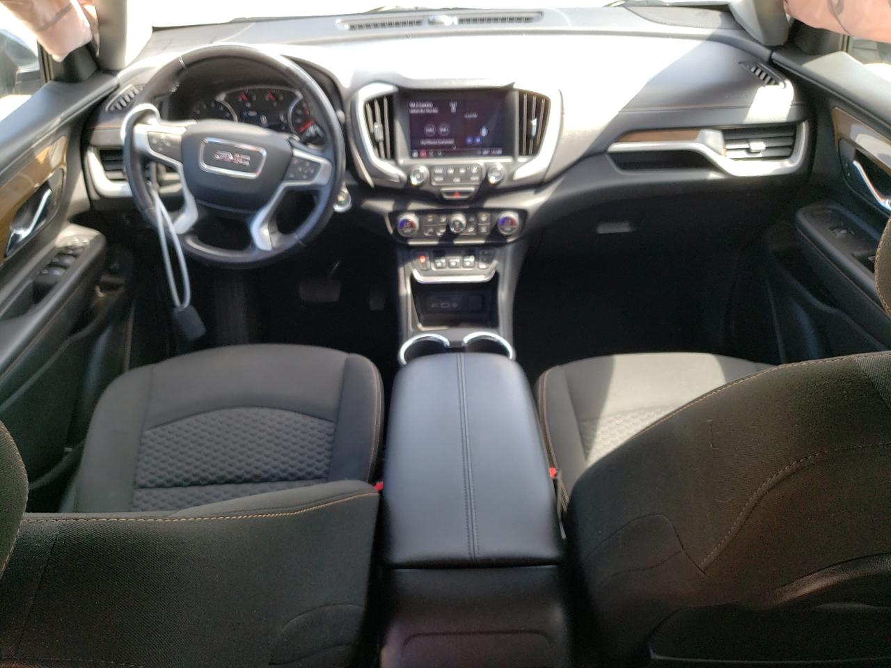 3GKALTEV8JL328762 2018 GMC Terrain Sle