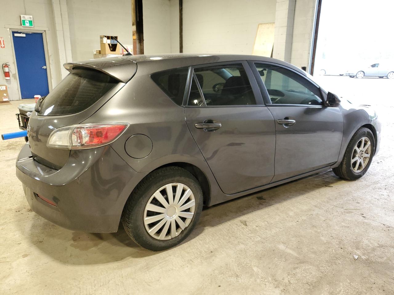 JM1BL1KFXD1747435 2013 Mazda 3 I