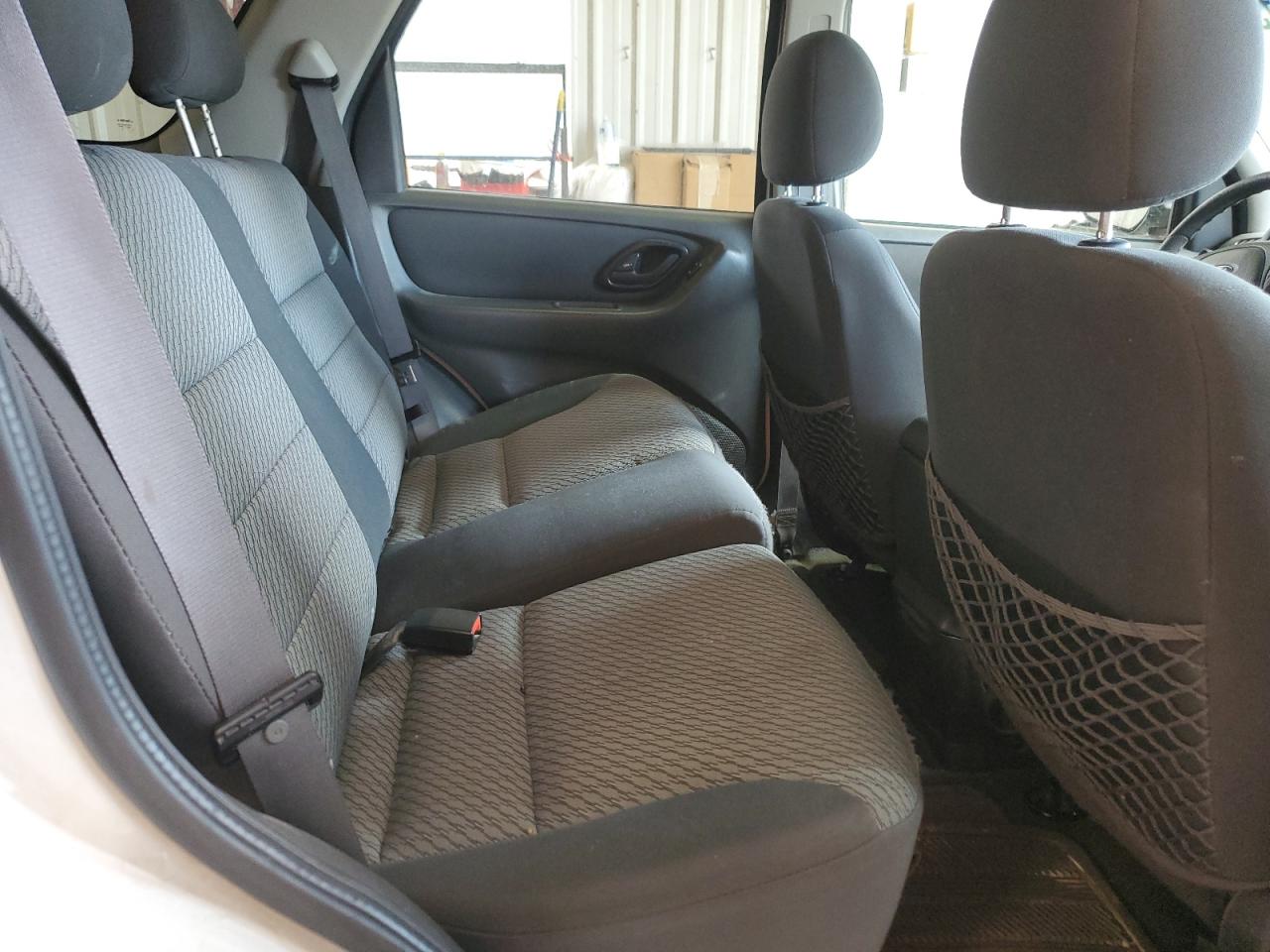 1FMYU93184KB49522 2004 Ford Escape Xlt