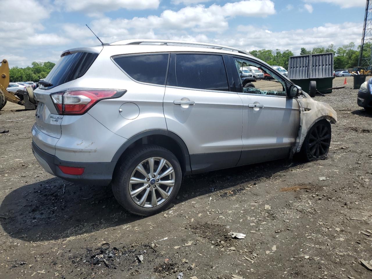 1FMCU9JD9HUA87128 2017 Ford Escape Titanium