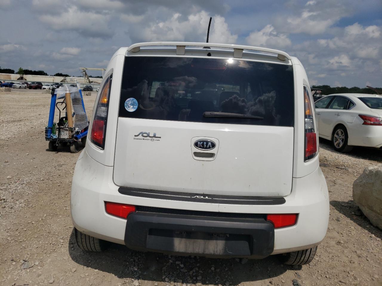 KNDJT2A25A7176851 2010 Kia Soul +