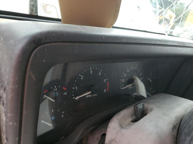 2000 Jeep Wrangler / Tj Sahara VIN: 1J4FA59S0YP744297 Lot: 56334444