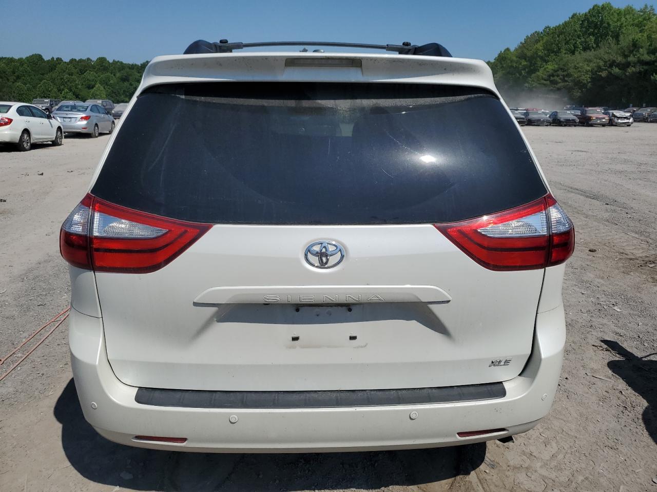 5TDYK3DC9FS541878 2015 Toyota Sienna Xle