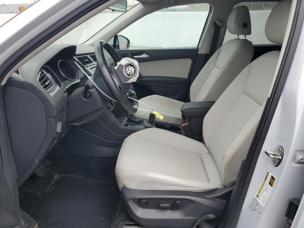 2018 Volkswagen Tiguan Se vin: 3VV2B7AX0JM192415