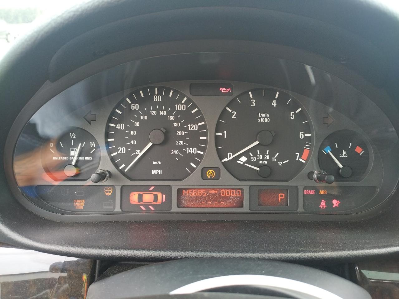 WBAEU33494PR06555 2004 BMW 325 Xi