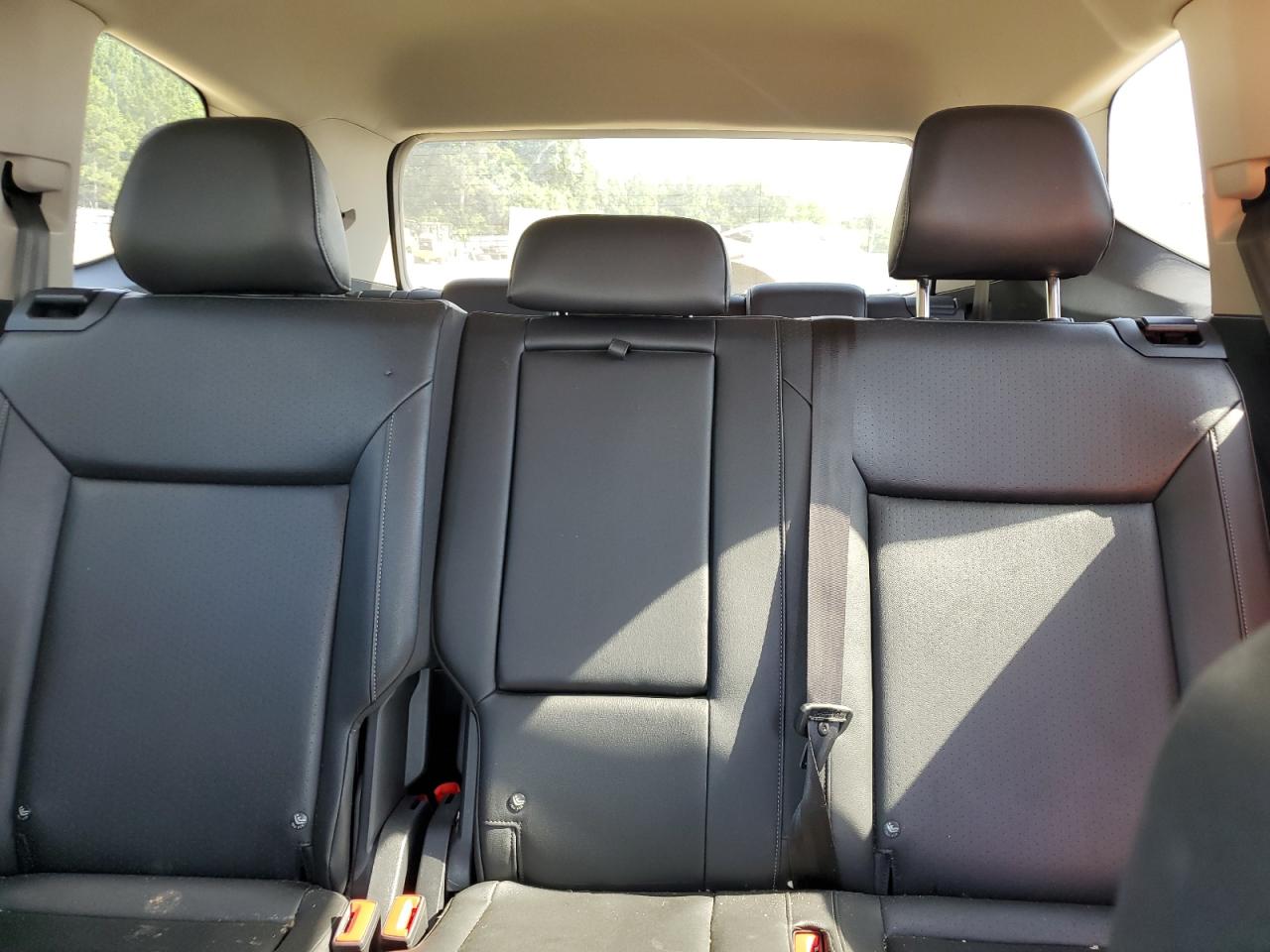 1V2DR2CA6KC608760 2019 Volkswagen Atlas Se