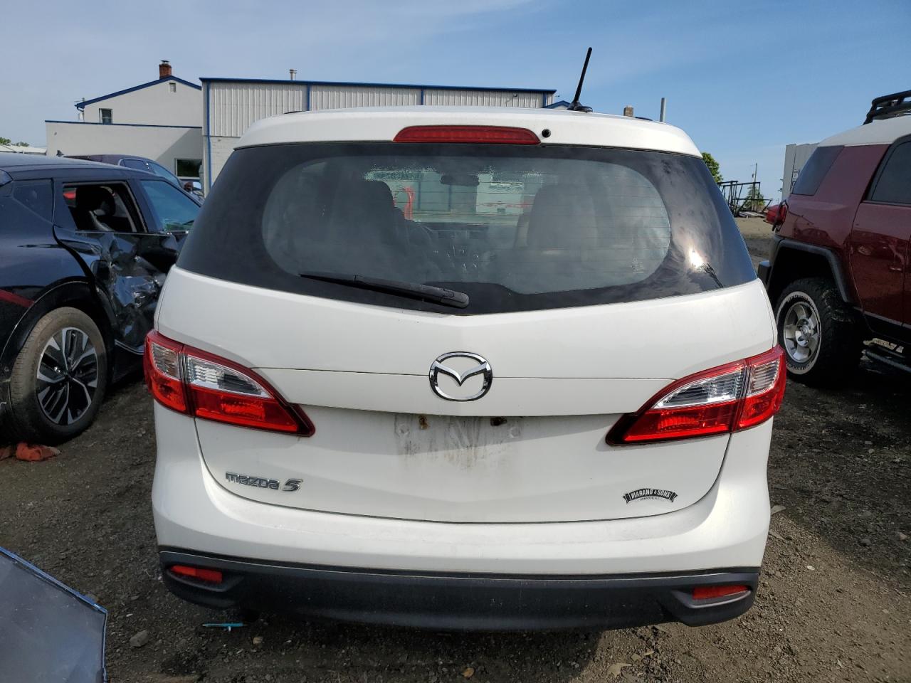 JM1CW2BL6F0178888 2015 Mazda 5 Sport