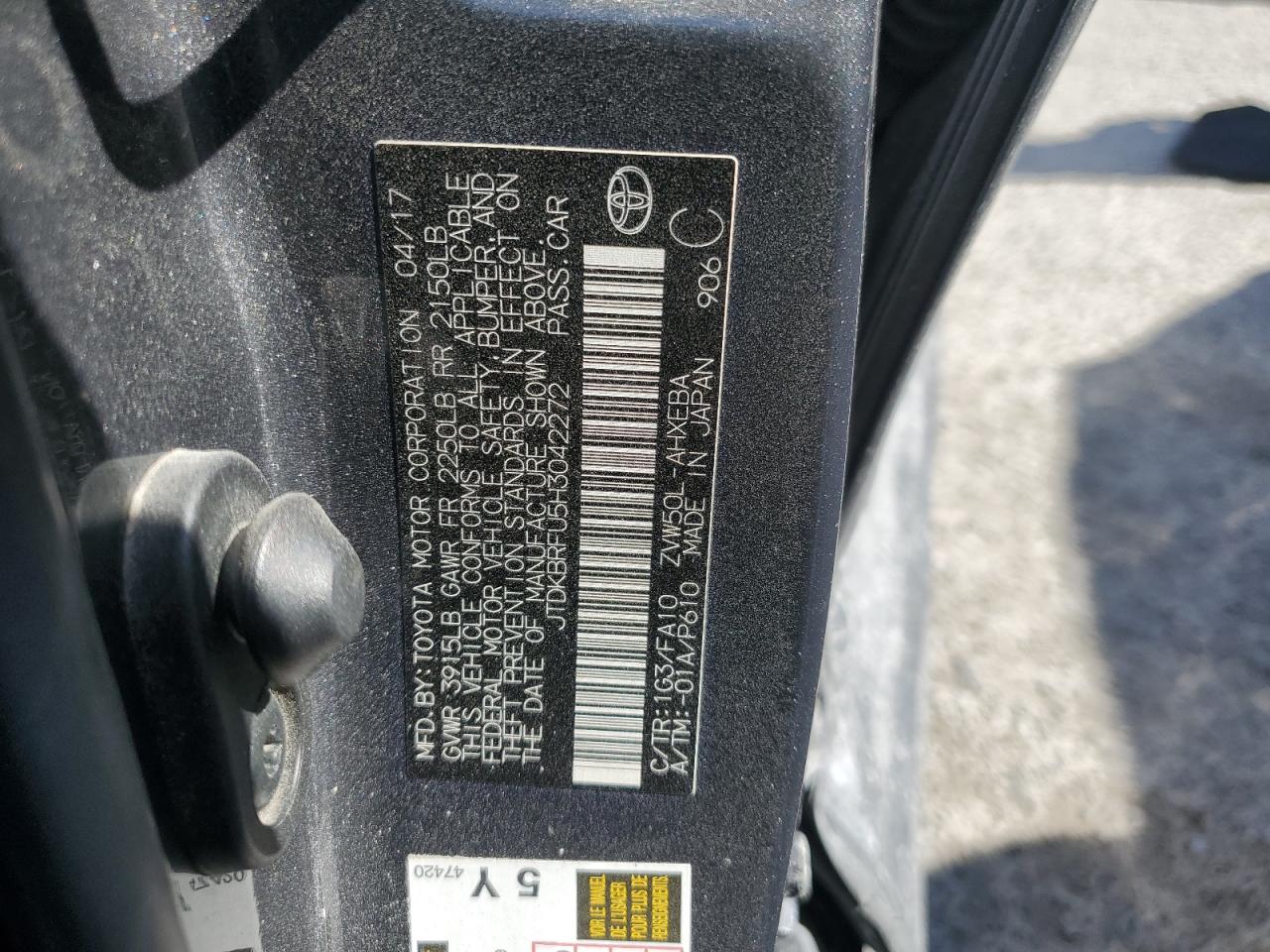 JTDKBRFU5H3042272 2017 Toyota Prius