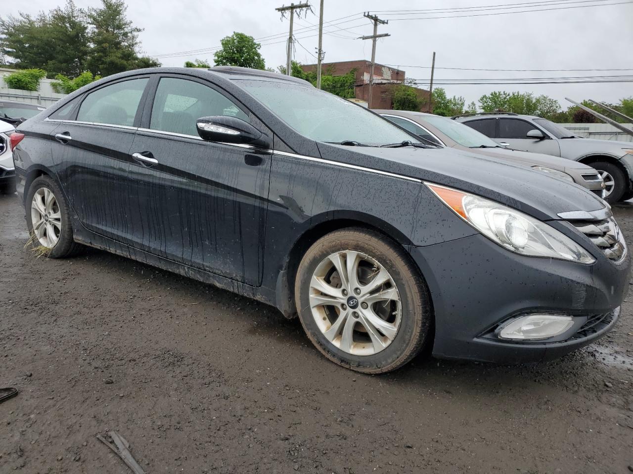 5NPEC4AC8BH303711 2011 Hyundai Sonata Se