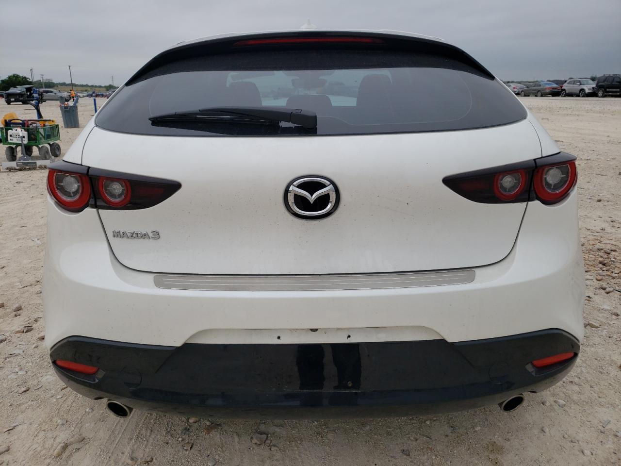 JM1BPAML0N1513491 2022 Mazda 3 Premium