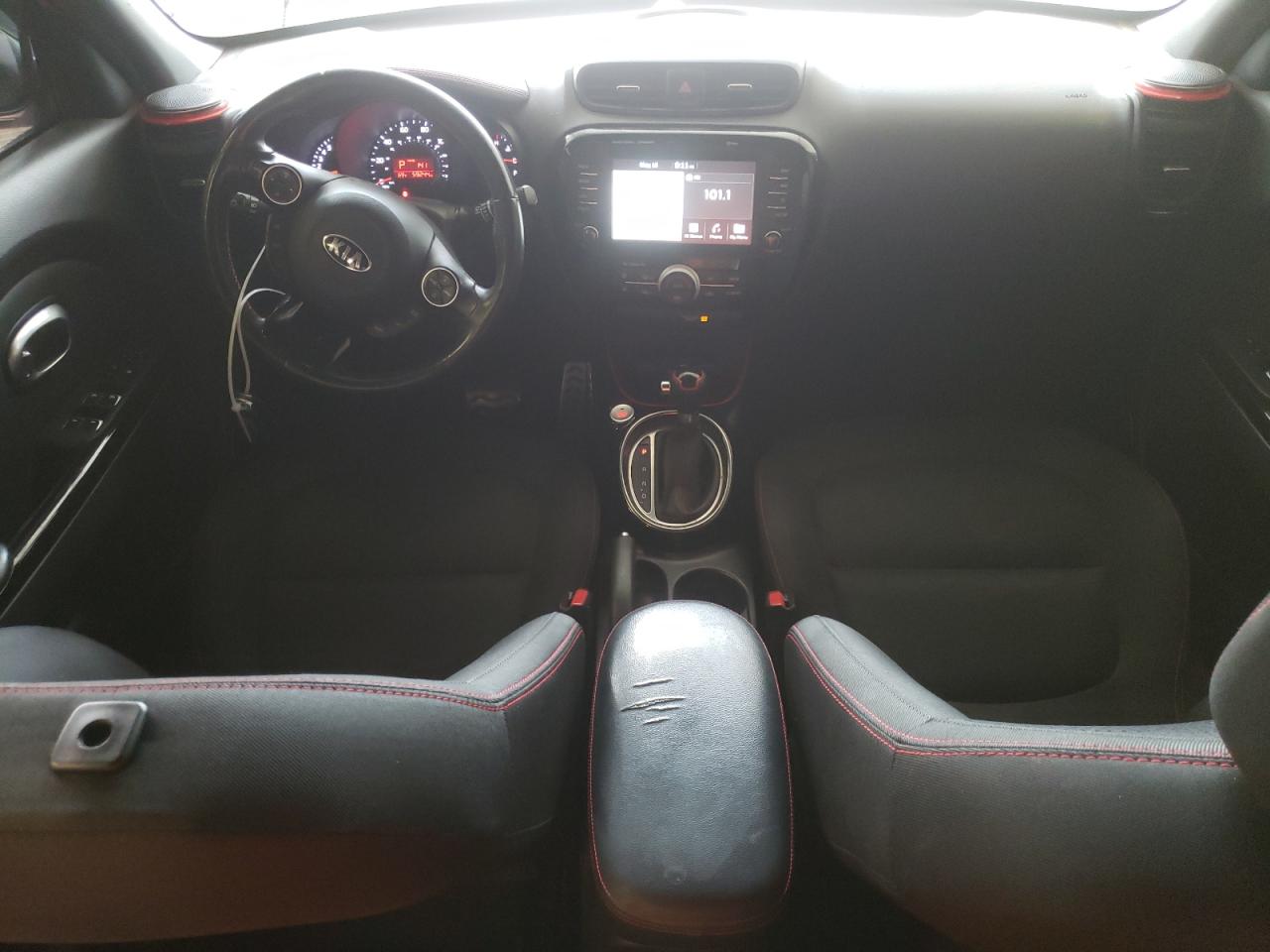 KNDJP3A58K7670076 2019 Kia Soul +