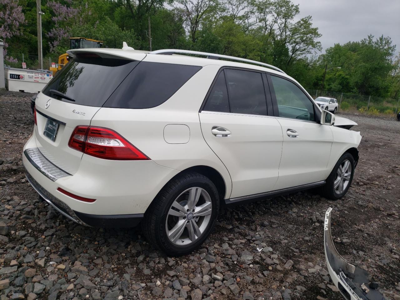 4JGDA5HB4DA259829 2013 Mercedes-Benz Ml 350 4Matic