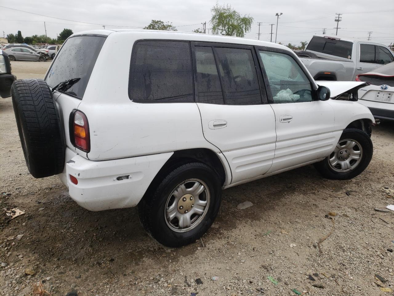 JT3GP10V2Y0043184 2000 Toyota Rav4