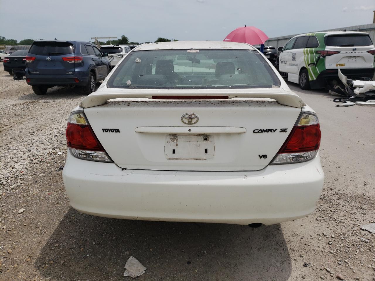 4T1BA32K75U062979 2005 Toyota Camry Se