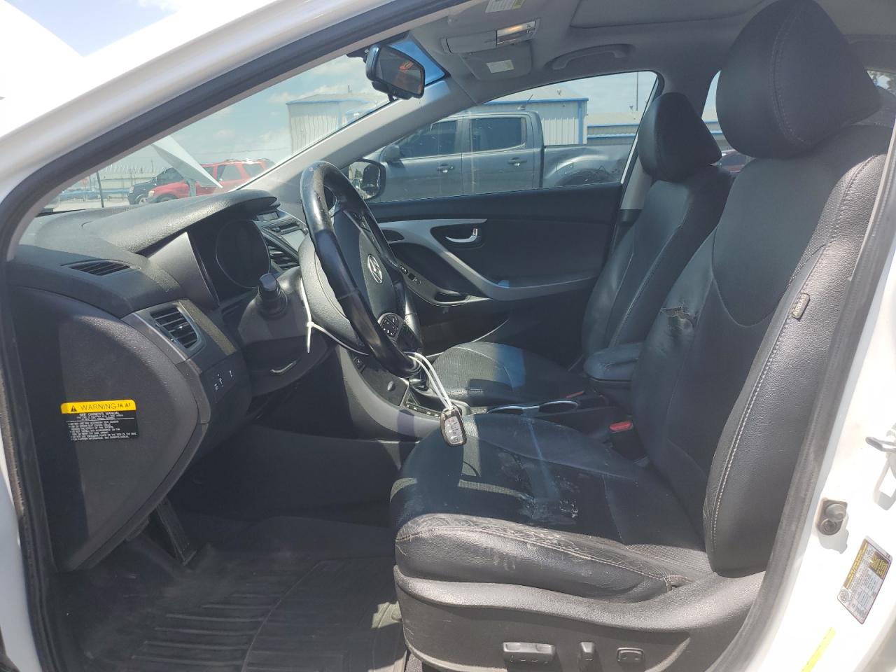 5NPDH4AE0EH517854 2014 Hyundai Elantra Se